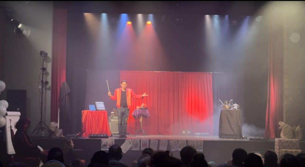 Feestelijke kindershow op Koningsdag